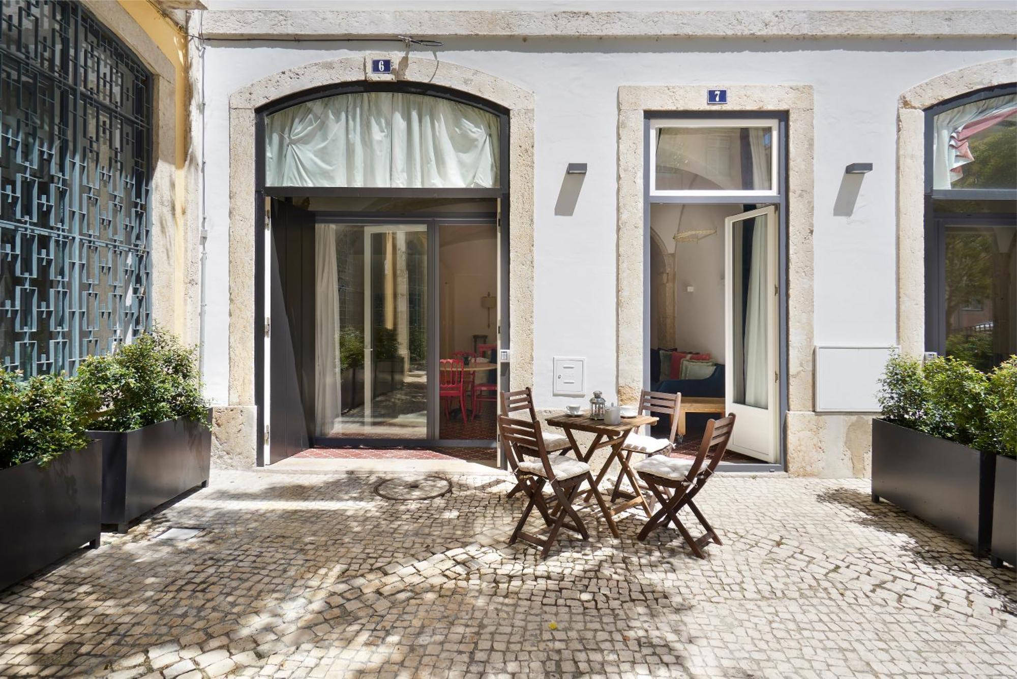 Residentas Apostolos Lisboa Rum bild
