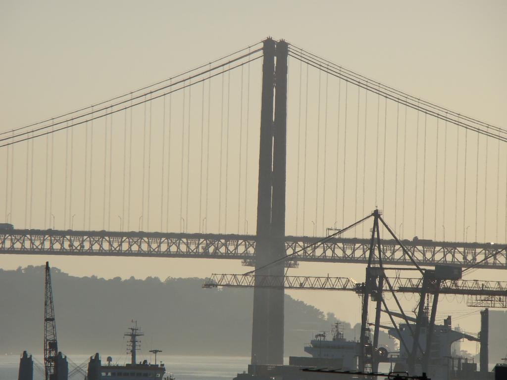 Residentas Apostolos Lisboa Rum bild